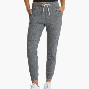Vuori Performance Jogger - Medium - Heather Grey - EUC